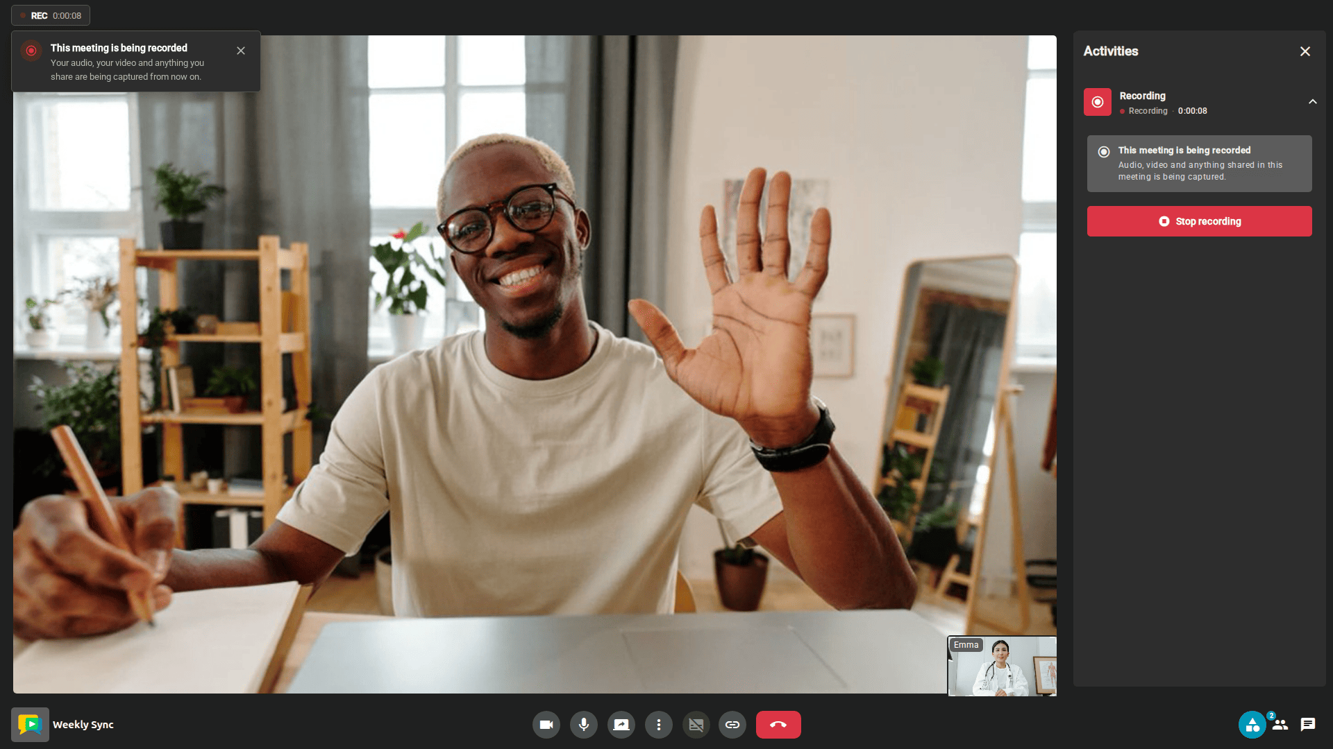 Meeting view while a recording is active, with the REC indicator, the recording notice and the recording panel